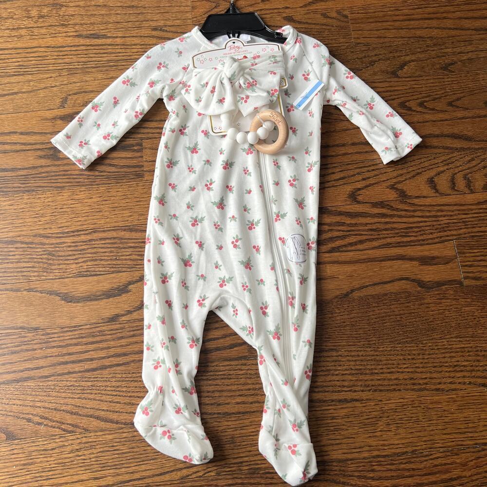 New Toby Mistletoe Baby Girl Headband Teether 2 Way Zip Pajama Set - 6-9 months